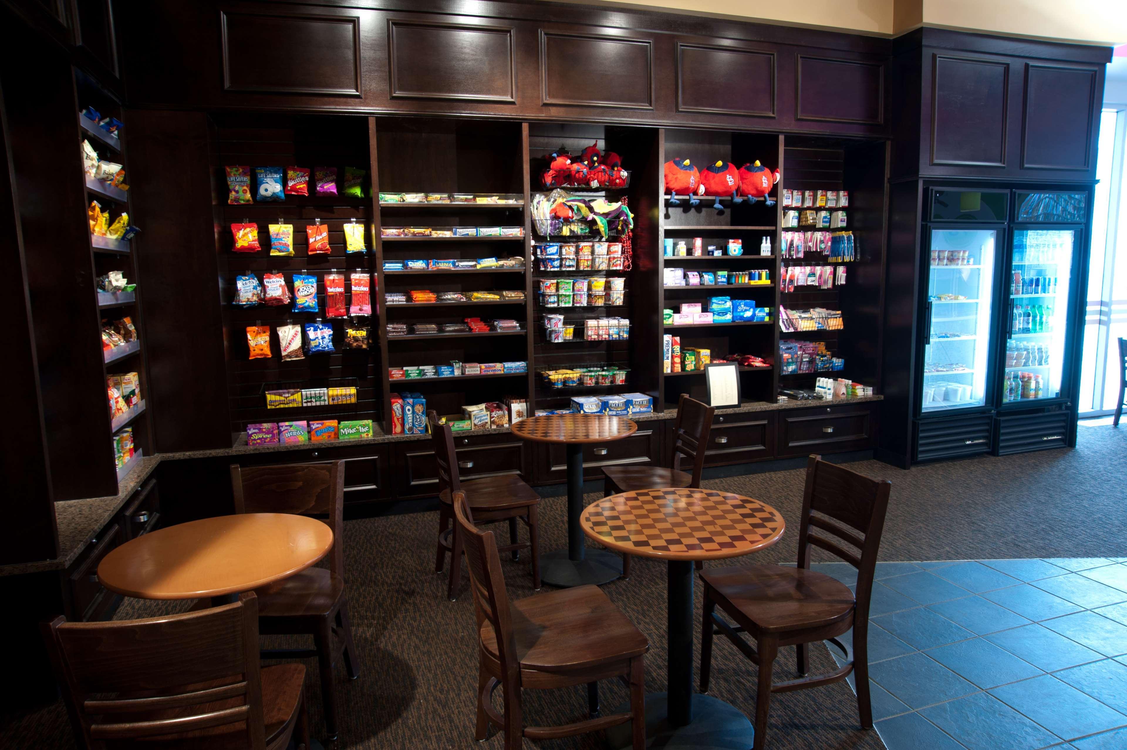 Hilton At The Ballpark Hotel 4*