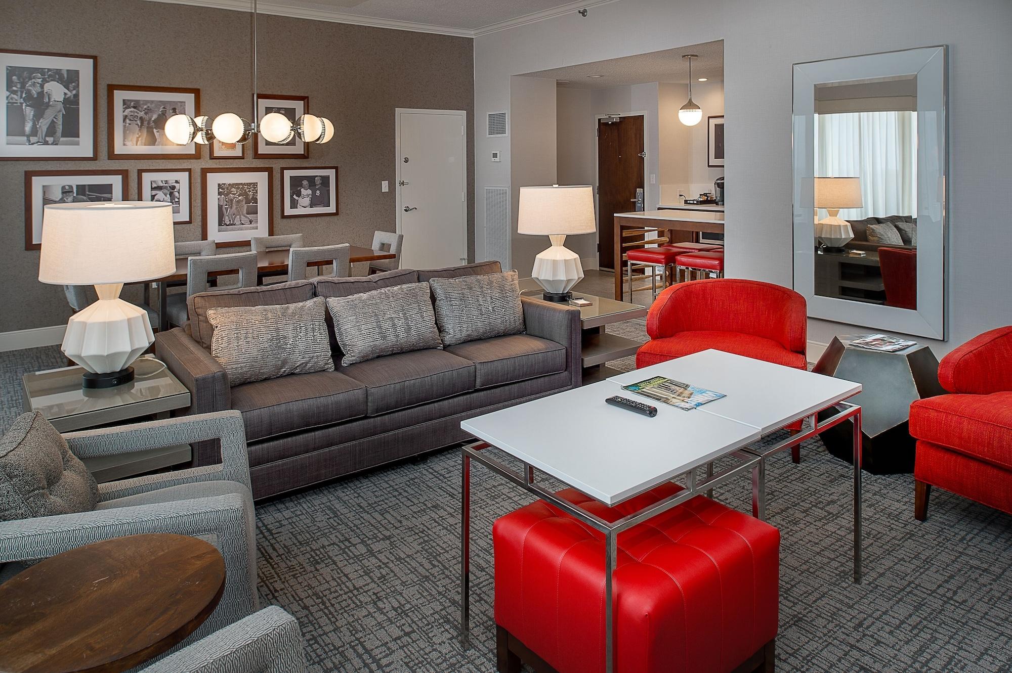 Hilton At The Ballpark 4*