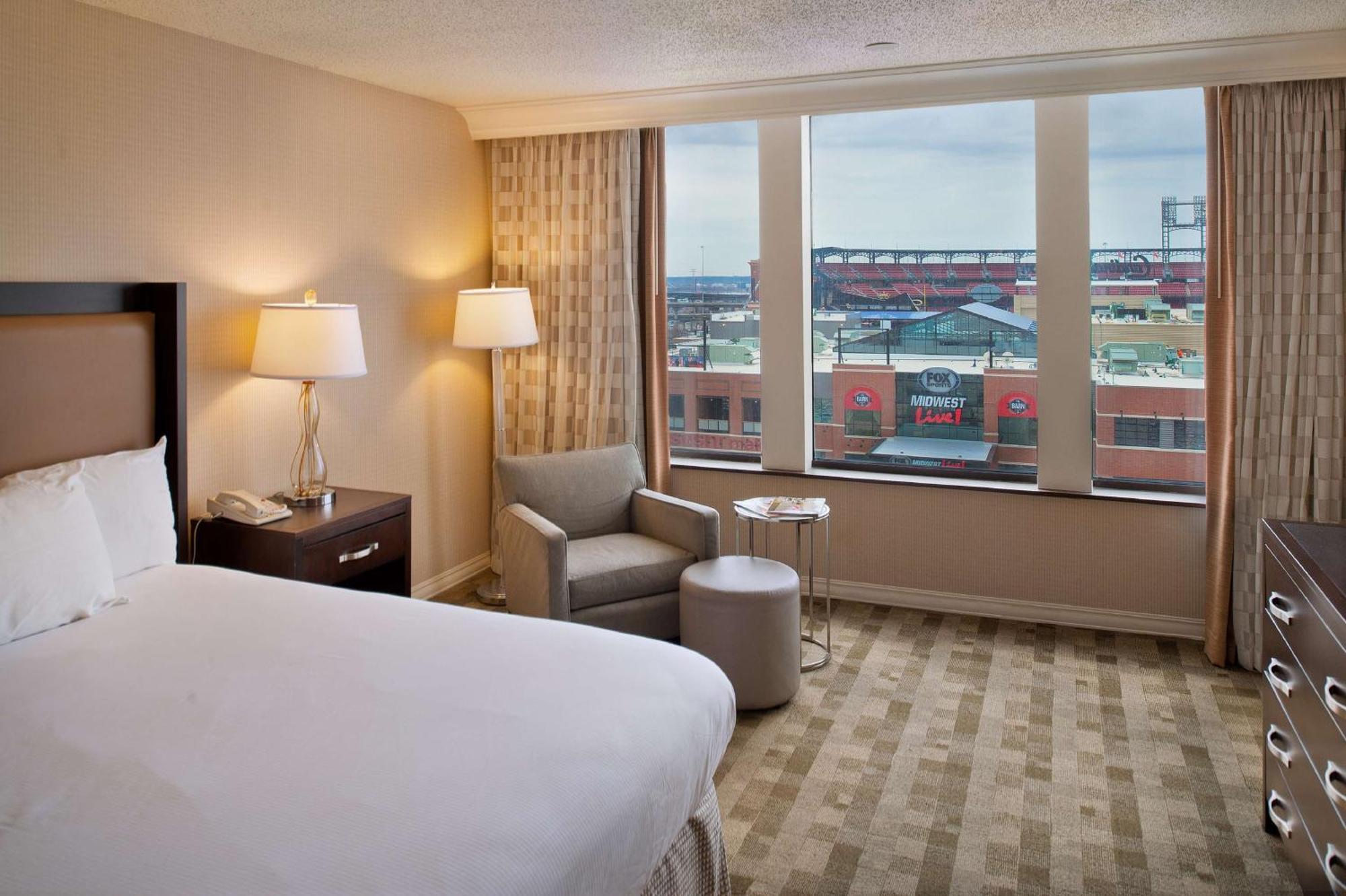 Hilton At The Ballpark Hotel 4*